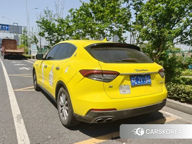 Maserati Levante 2018 Желтый из Китая, фото 4
