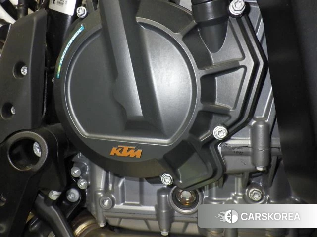 Engine photo