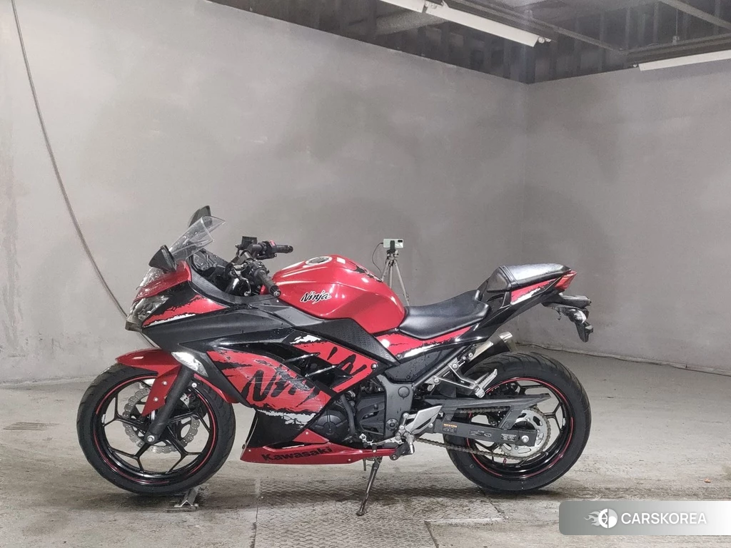 Проданный Kawasaki NINJA 250 2017 из Японии, фото 2