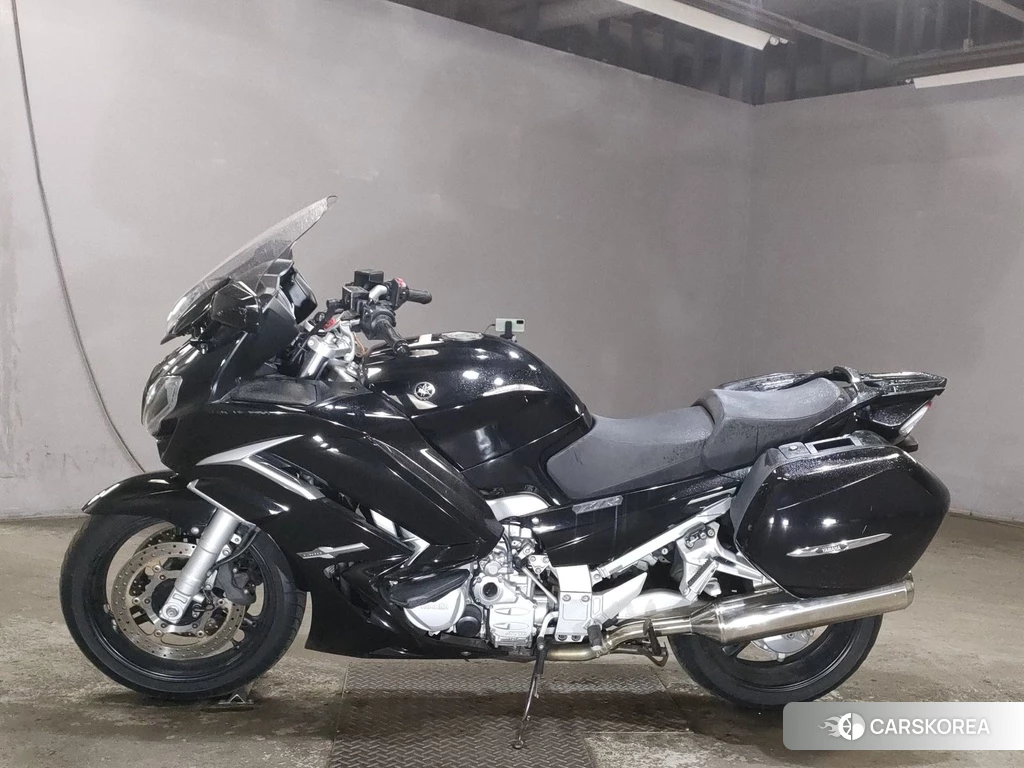 Проданный Yamaha FJR 1300 2013 из Японии