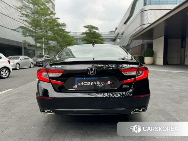 Honda Accord id 3857898 из Китая 12