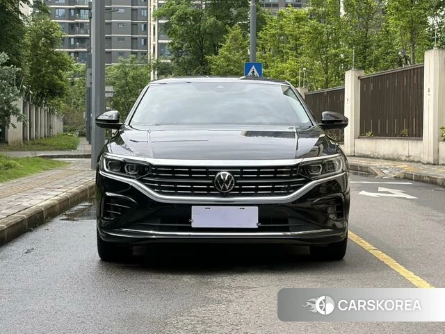 Volkswagen Passat id 4259886 из Китая 12
