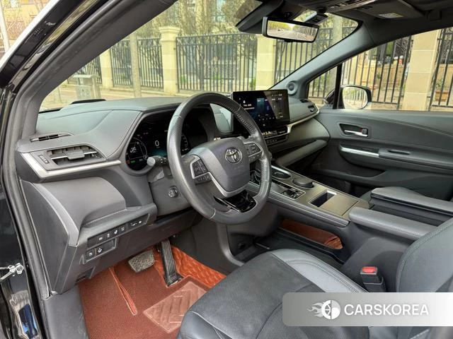 Toyota Saina 2022 Черный из Китая, фото 2