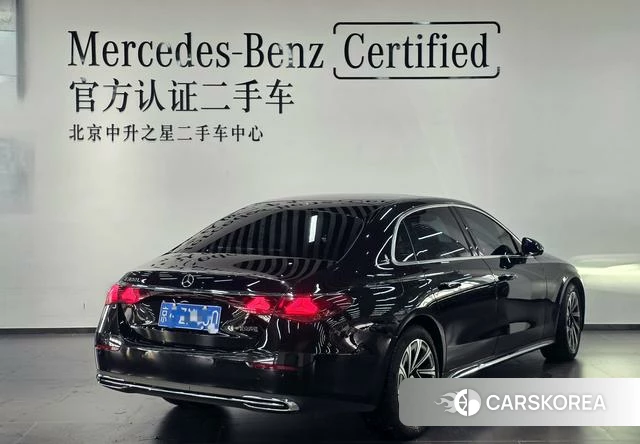 Mercedes-Benz E-class 2025 Черный из Китая, фото 2