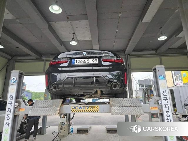 BMW 3 Series (G20) 2023 Черный из Кореи, фото 2
