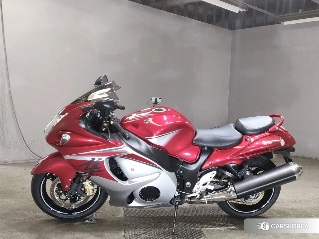 Проданный Suzuki GSX1300R HAYABUSA 2018 из Японии, фото 2