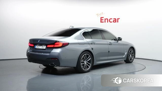 BMW 5 Series (G30) id 4354672 из Кореи 12