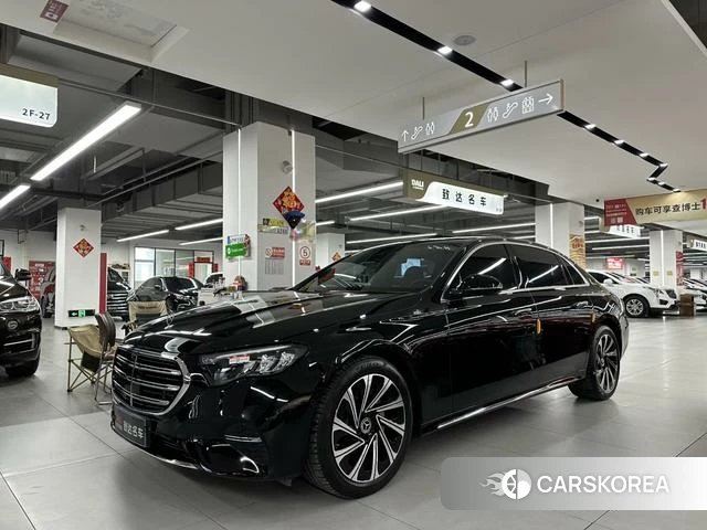 Mercedes-Benz E-class 2024 Черный из Китая, фото 2