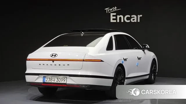 Hyundai Grandeur Hybrid (GN7) id 3251752 из Кореи 12