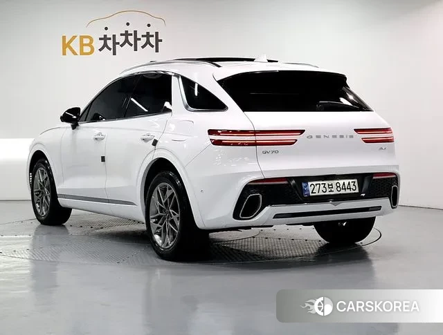 Genesis GV70 id 3513840 из Кореи 12