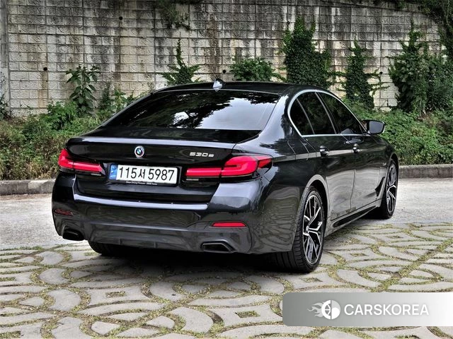 BMW 5 Series (G30) id 4409063 из Кореи 12