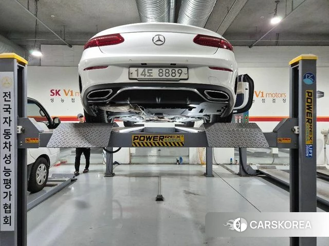 Mercedes-Benz E-Class W213 2018 Белый из Кореи, фото 2