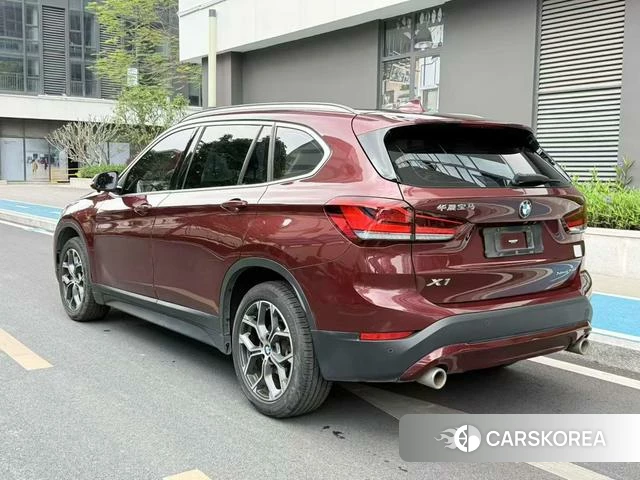 BMW X1 2021 Красный из Китая, фото 2