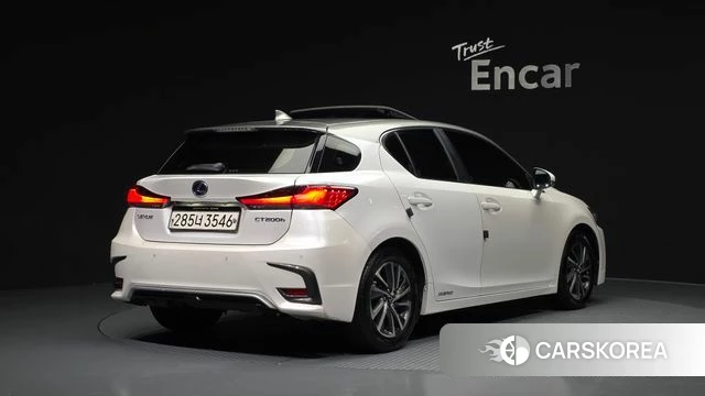 Lexus CT200h id 4435560 из Кореи 12