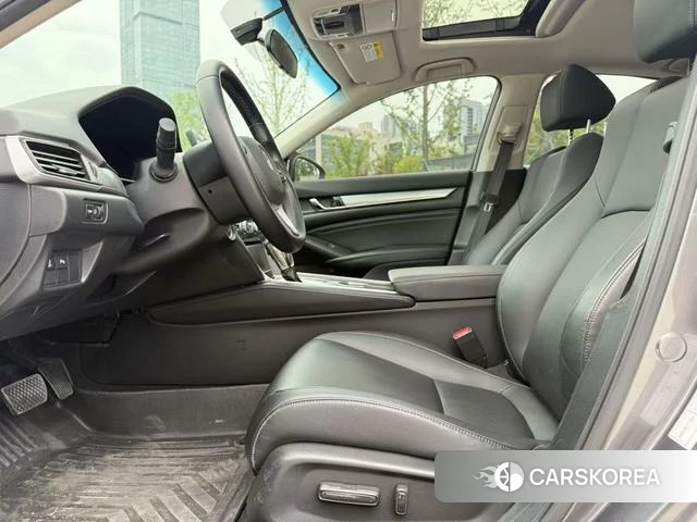 Honda Accord id 4334845 из Китая 12
