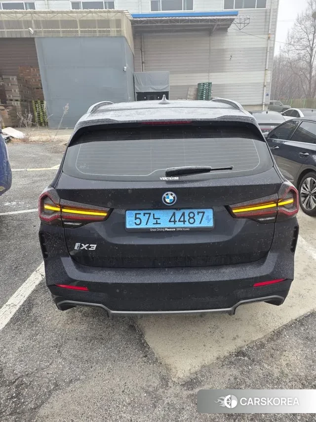 BMW iX3 2025 Черный из Кореи, фото 2