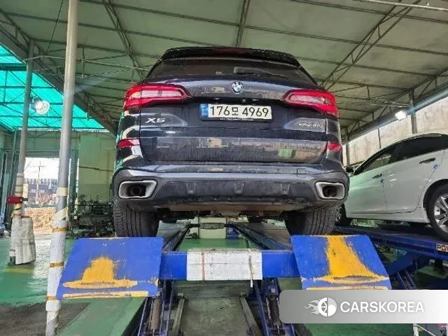 BMW X5 (G05) 2021 Черный из Кореи, фото 2