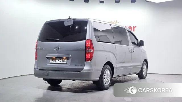 Hyundai The New Grand Starex id 3765987 из Кореи 12