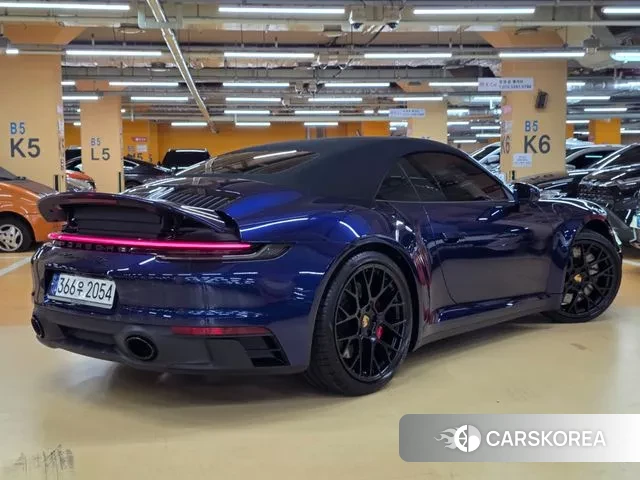 Porsche 911(992) id 3036411 из Кореи 12