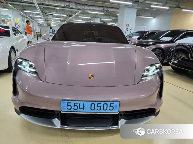 Porsche Taycan id 2939325 из Кореи 12