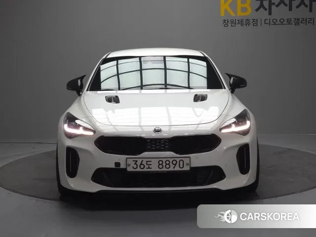 Kia Stinger id 3709328 из Кореи 12
