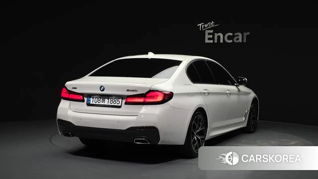 BMW 5 Series (G30) id 3883945 из Кореи 12