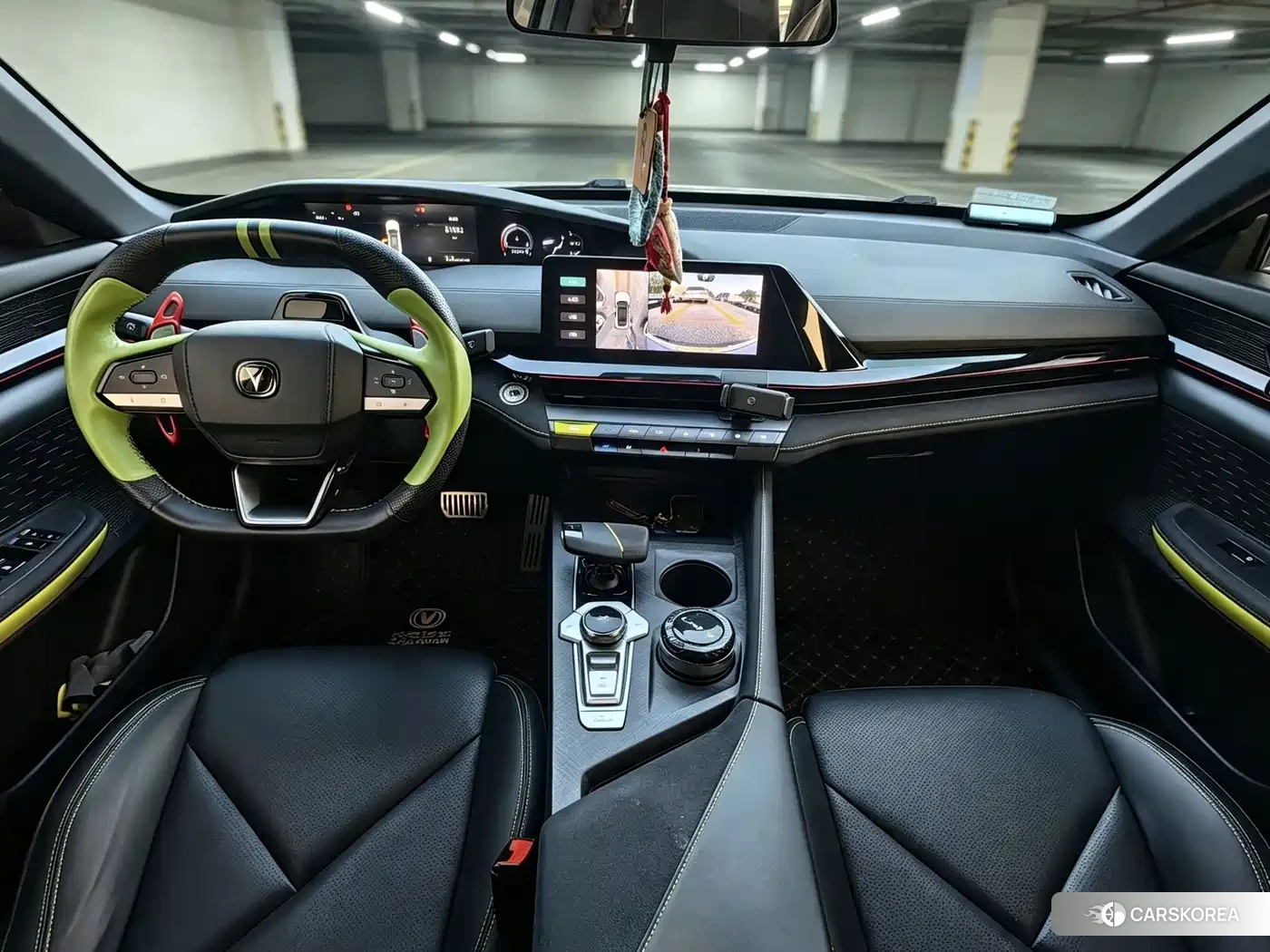 Chang'an UNI-V 2022 Silver/gray из Китая, фото 2