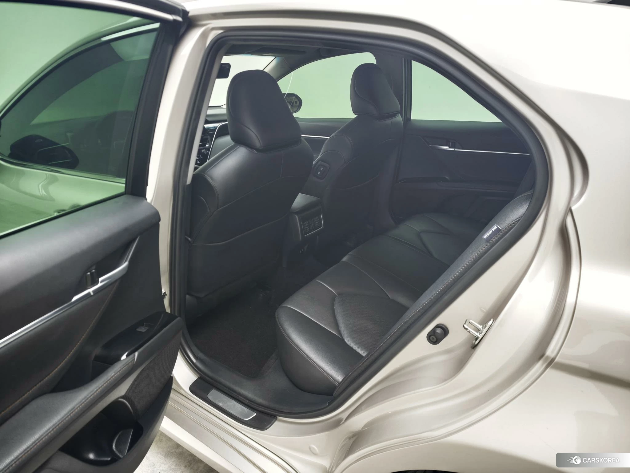 Toyota Camry id 4510782 из Китая 12