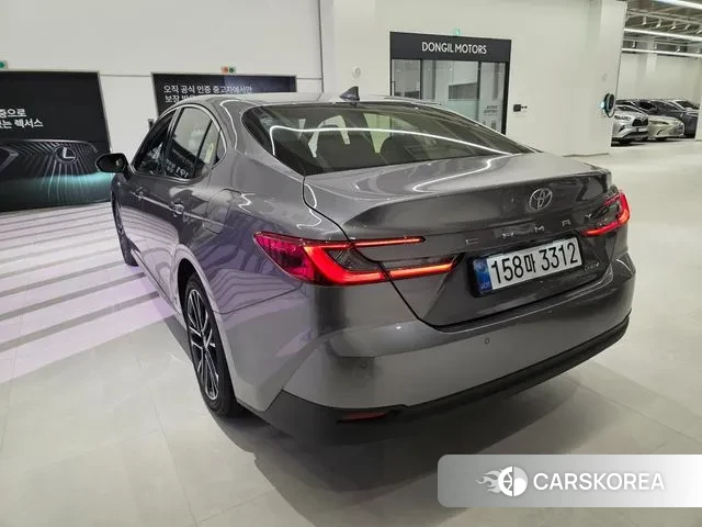 Toyota Camry (XV80) 2025 Серый из Кореи, фото 6