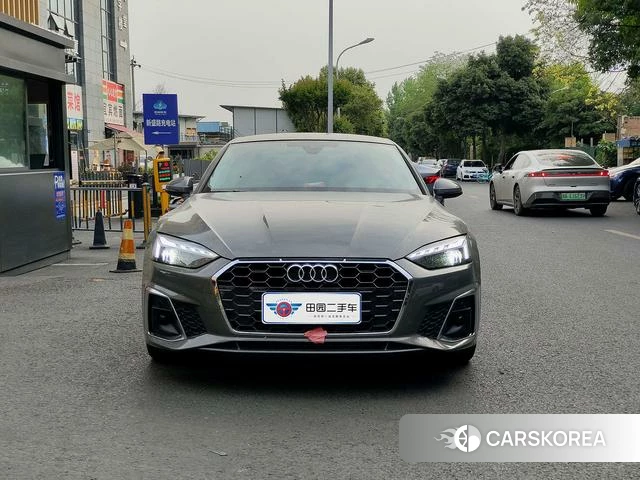 Audi A5 2024 Темно-серый из Китая, фото 2