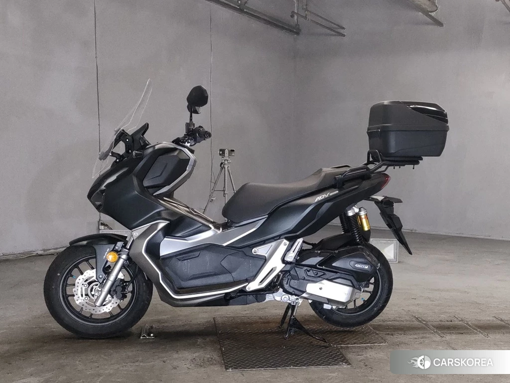 Проданный Honda ADV150 2019 из Японии, фото 2