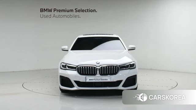 BMW 5 Series (G30) id 4408636 из Кореи 12