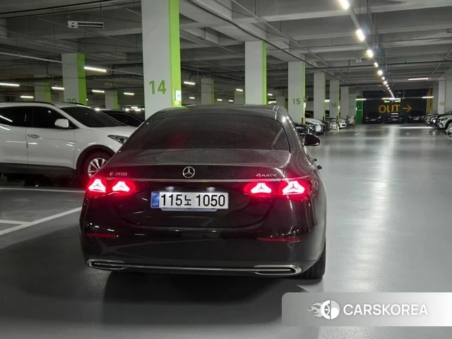 Mercedes-Benz E-Class W214 2025 Черный из Кореи, фото 6