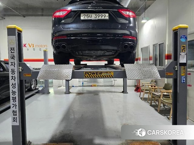 Maserati Levante 2018 Черный из Кореи, фото 2