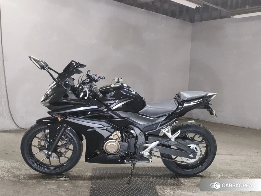 Проданный Honda CBR400R id 4176706 из Японии, фото 2