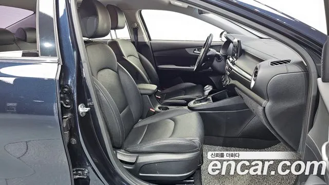 Kia Come New K3 id 2686568 из Кореи 12