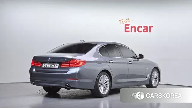 BMW 5 Series (G30) id 3313488 из Кореи 12