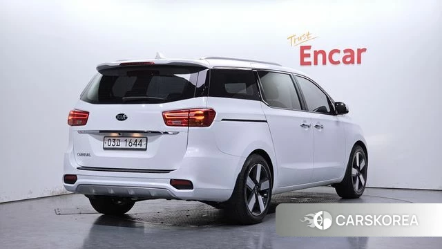 Kia The New Carnival id 4502629 из Кореи 12