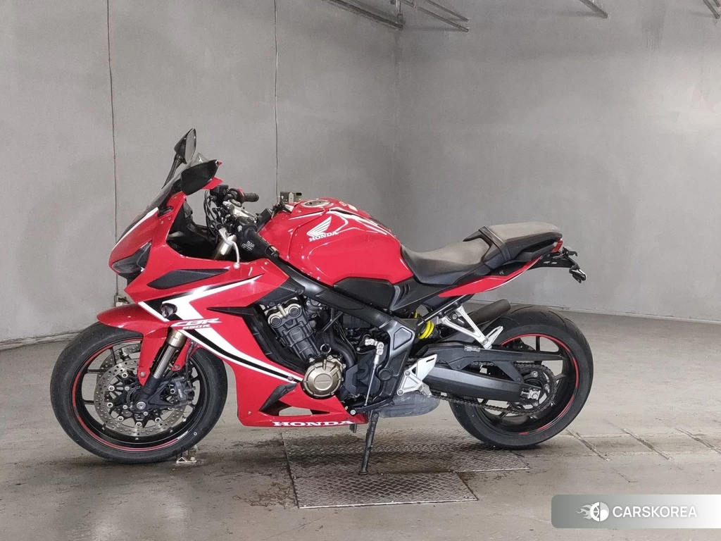 Проданный Honda CBR650R 2019 из Японии