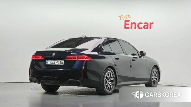 BMW 5 Series (G60) id 4871123 из Кореи 12