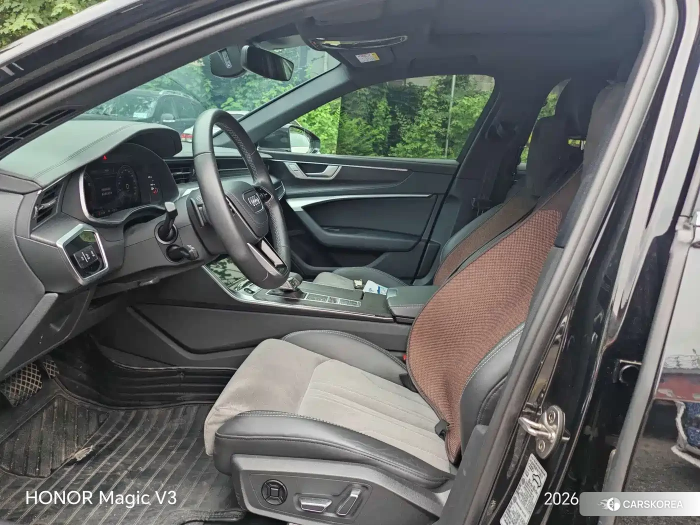 Audi A6L id 4601062 из Китая 8