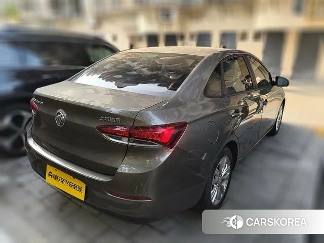 Buick Yinglang 2020 Желтый из Китая, фото 2