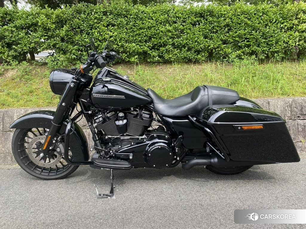 Проданный Harley-Davidson Road King FLHRXS1750 2018 из Японии