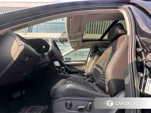 Volkswagen Magotan id 4259883 из Китая 11