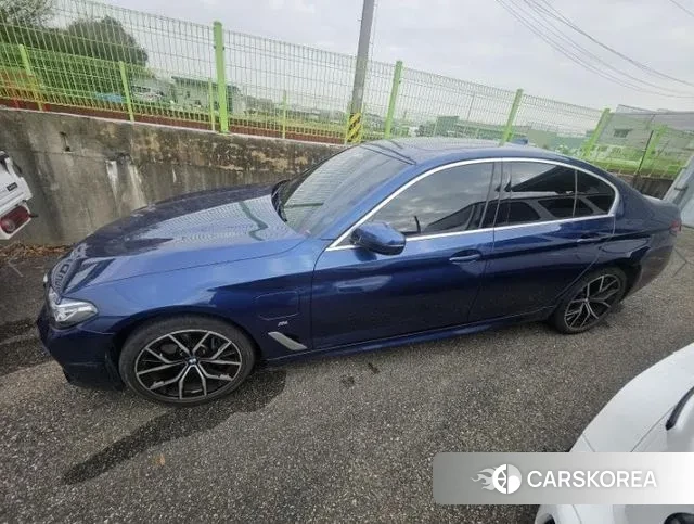 BMW 5 Series (G30) id 3493624 из Кореи 8