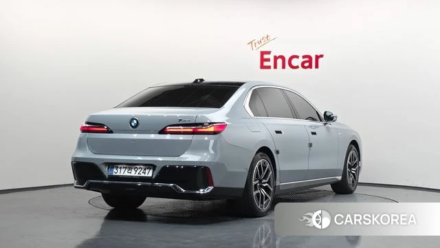 BMW 7 Series (G70) id 3793444 из Кореи 12