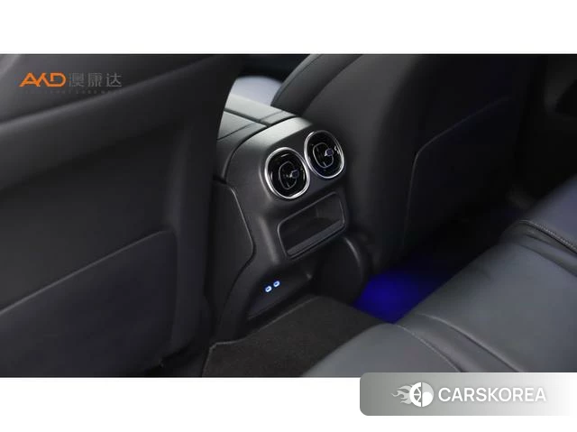 Mercedes-Benz GLC AMG 2024 Черный из Китая, фото 2