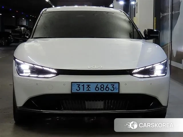 Kia EV6 2023 Белый из Кореи, фото 2