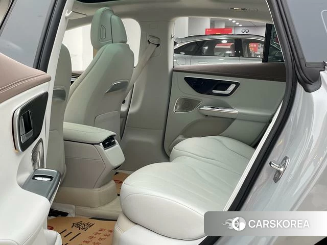 Mercedes-Benz EQE 2023 Темно-серый из Китая, фото 3
