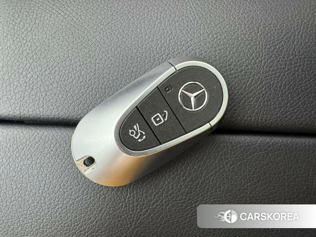 Mercedes-Benz Class C id 4290368 из Китая 12